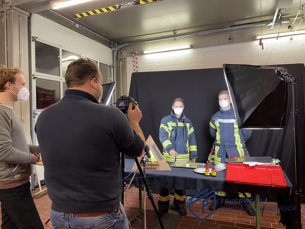 Jugendfeuerwehr experimentiert in Corona-Zeiten